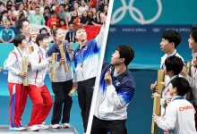 Photo of North and South Korean Athletes Take History-Making Selfie Together At Olympics